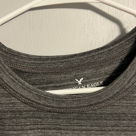 American Eagle Outfitters Gray and Green Casual Tee - Picture 2 of 5